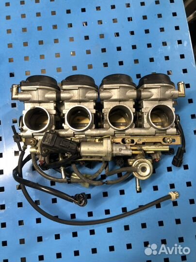 Yamaha R6 05 инжектор в сборе