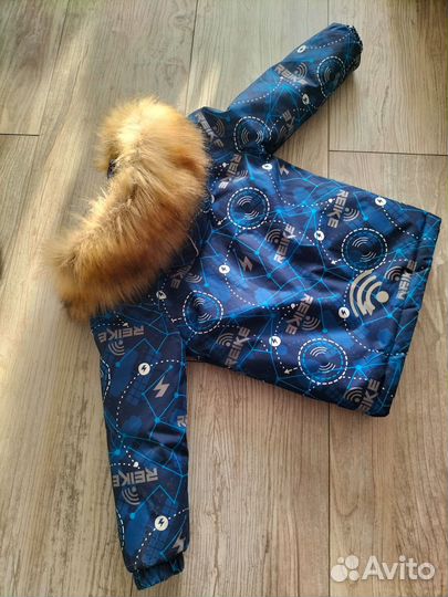 Продам куртку для мальчика