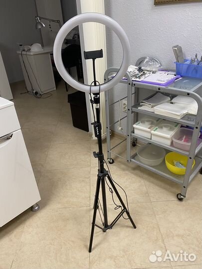 Кольцевая лампа со штативом бу