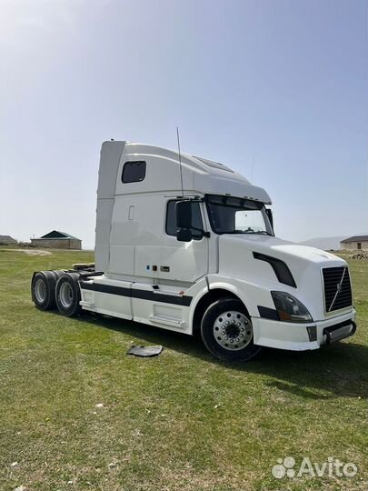 Volvo VNL 670, 2004