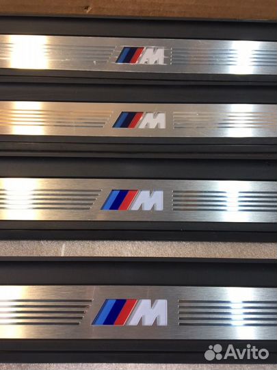 Накладка порогов с подсветкой передняя Bmw 5 G30