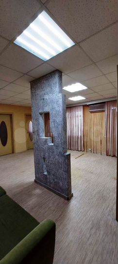 5-к. квартира, 109,3 м², 2/5 эт.