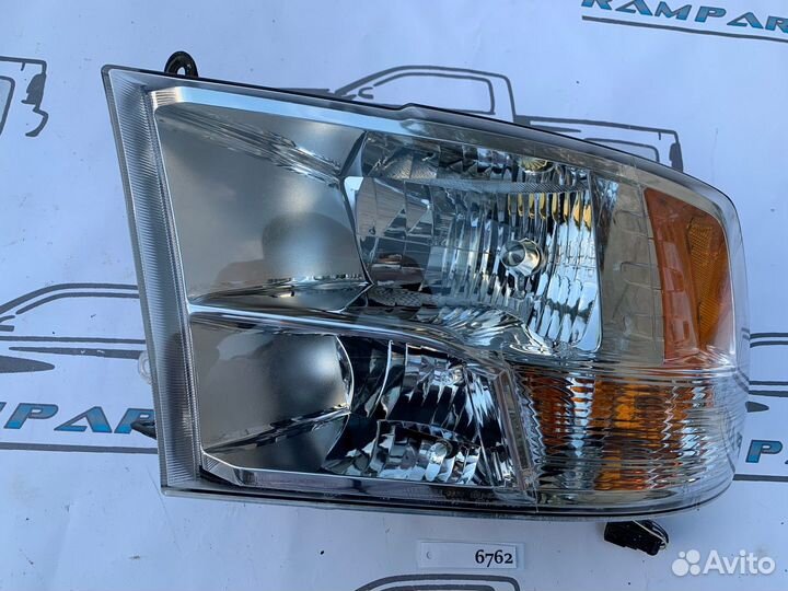 Фара передняя левая