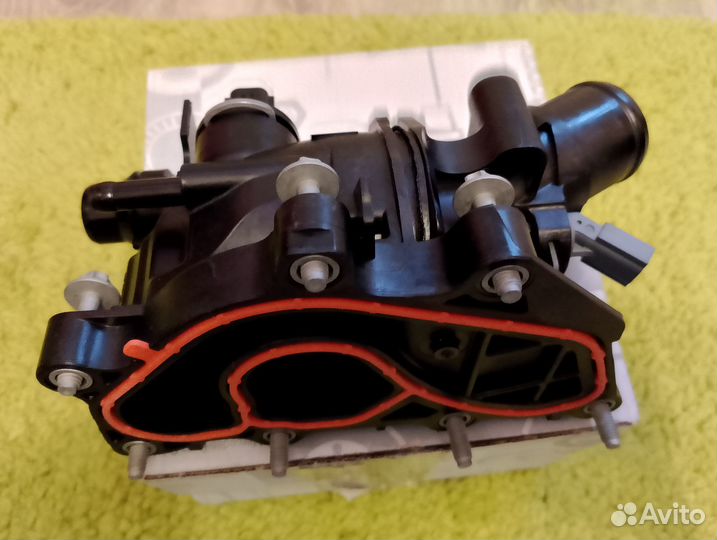 Термостат Mercedes-Benz