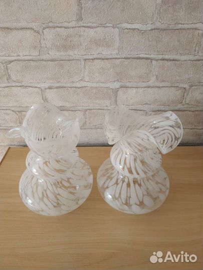 Ваза из гнутого молочного стекла СССР