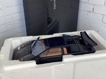 Модель автомобиля Lamborghini Countach 1:18