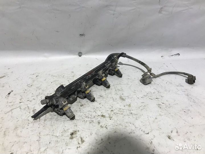 Топливная рейка Skoda Fabia