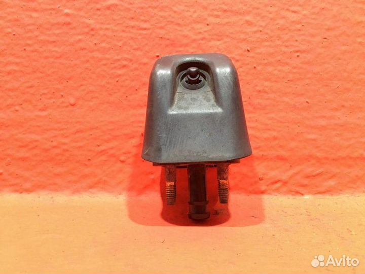 Форсунка омывателя фар Mitsubishi Pajero Sport 1