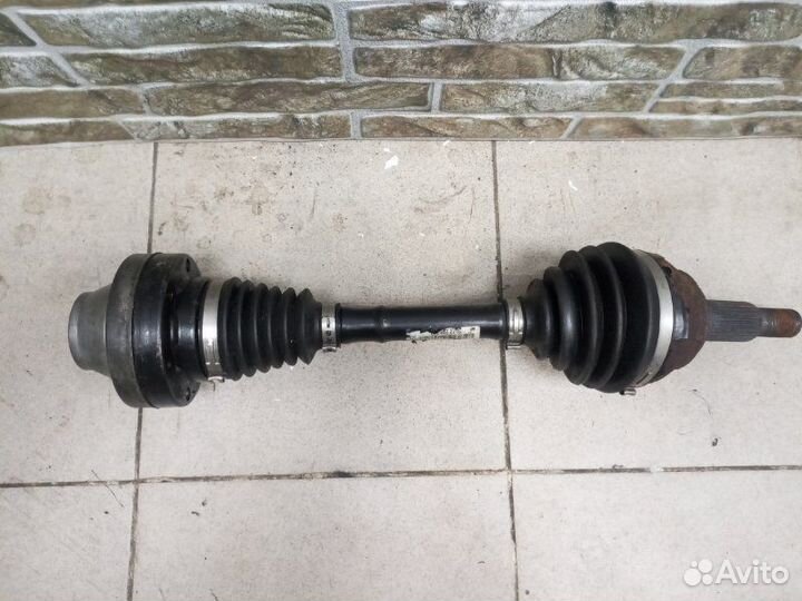 Привод передний правый Audi Q7 4L 2012