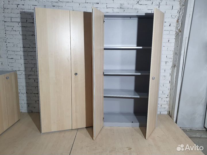 Шкаф металический