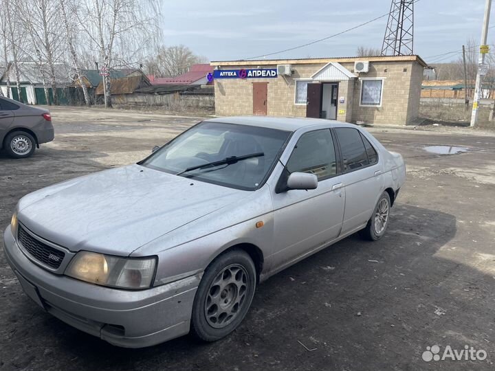 Nissan Bluebird 1.8 AT, 2000, 200 000 км