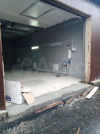 Гараж, > 30 м²