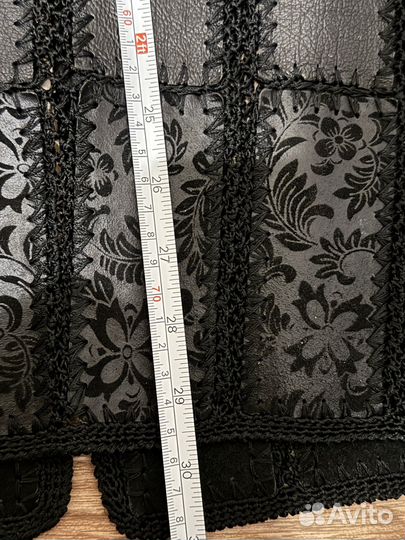 Жилетка кожаная женская