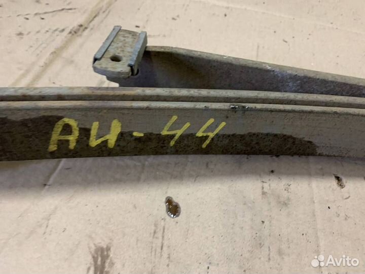 Рессора задняя R toyota corolla EE103