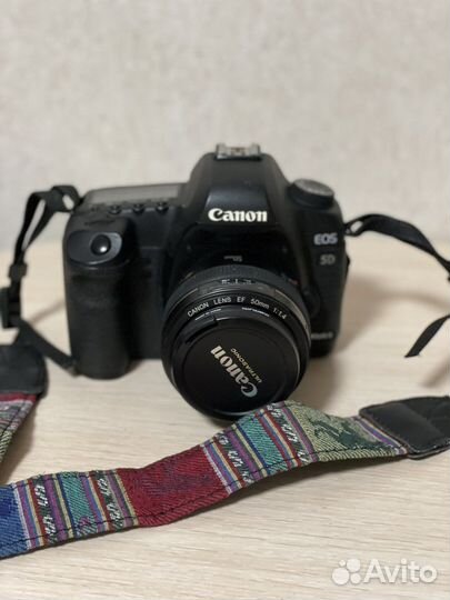Зеркальный фотоаппарат canon DS126201