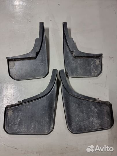 Брызговики land rover defender 2