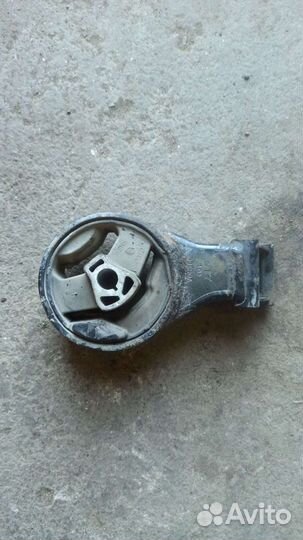 Подушка двигателя задняя Opel Astra J