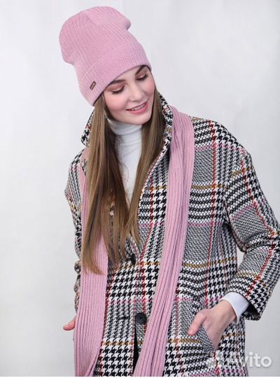 Набор:шапка и шарф, новый