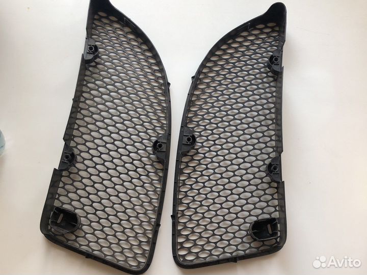 Защитная решетка капота на Мерседес Mercedes-benz