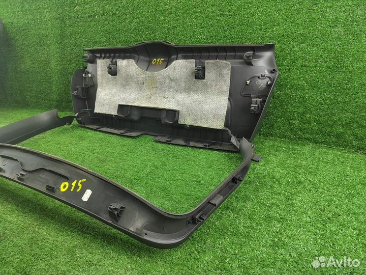 Обшивка двери багажника комплект Audi A3 8P