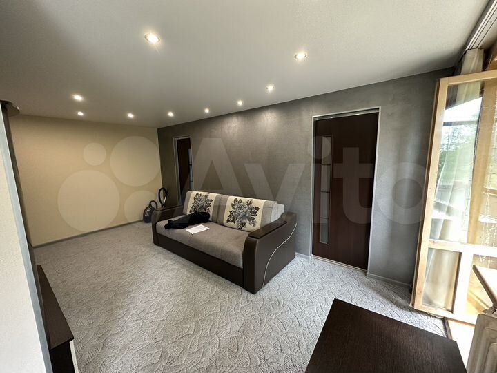3-к. квартира, 60 м², 3/3 эт.