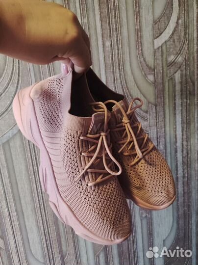 Кроссовки женские текстильные