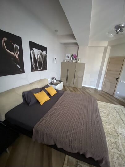 3-к. квартира, 102 м², 14/15 эт.