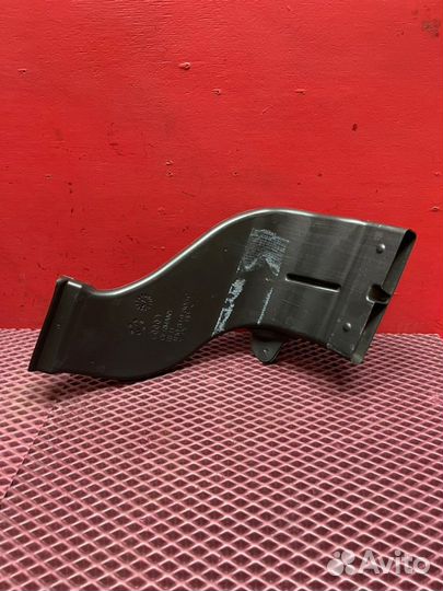 Воздуховод салона задний левый Audi A8 D4 cdda