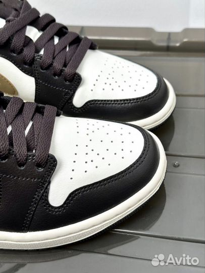 Nike Air Jordan 1 Low Shadow Brown