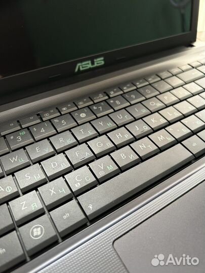 Ноутбук asus