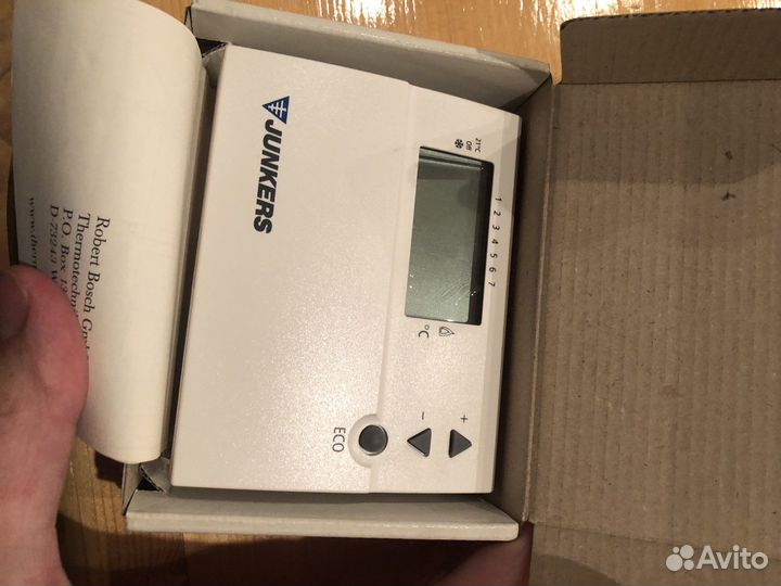 TRZ12-2 комнатный регулятор с нед програмированием