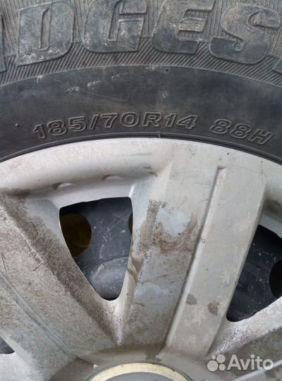 Bridgestone Holonic LW-01 SV-8 185/70 R14