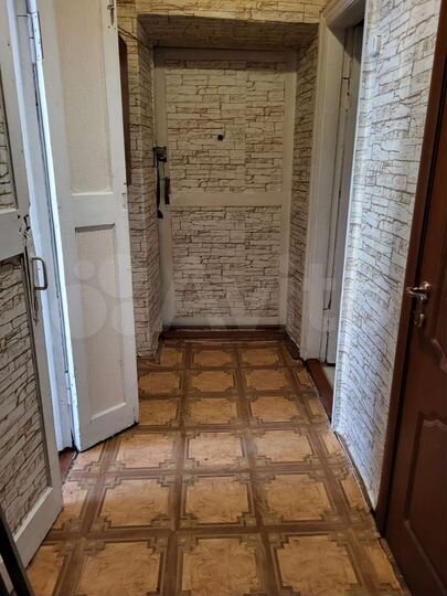 Комната 14 м² в 3-к., 2/2 эт.