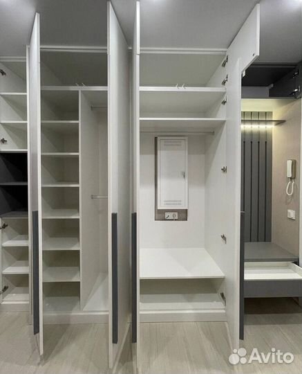 Шкаф в прихожую на заказ