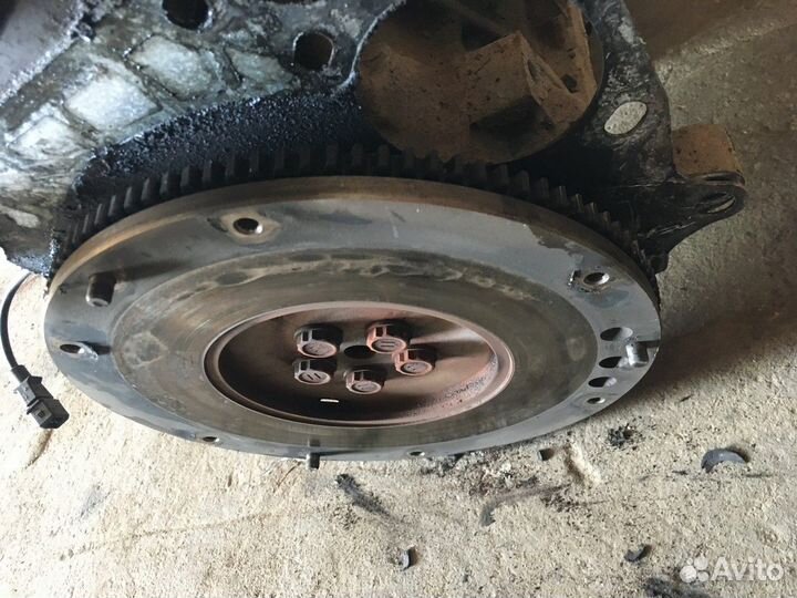 Маховик двигателя (Hyundai Accent)