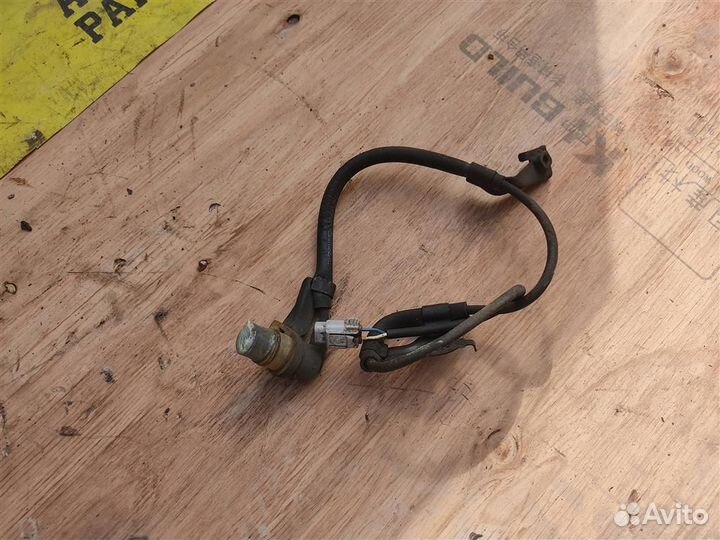 Датчик ABS передний правый Toyota Mark 2 (JZX100)