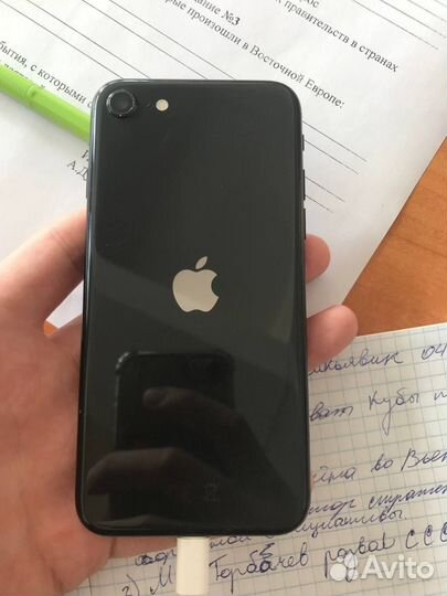iPhone SE (2020), 64 ГБ