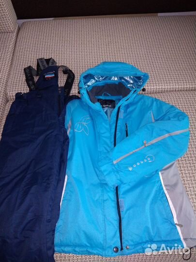 Горнолыжный женский костюм