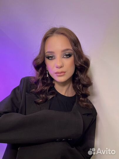 Визажист-бровист