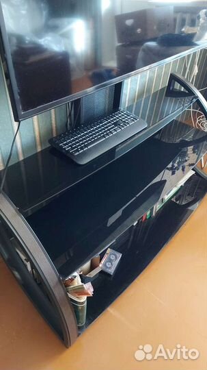 Стойка под телевизор