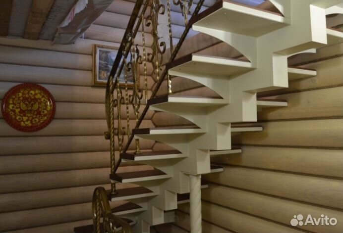 Лестница металлокаркас