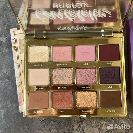 Tarte палетка теней Energy, Matte