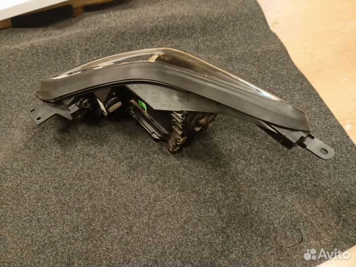 Фара правая KIA sportage 4