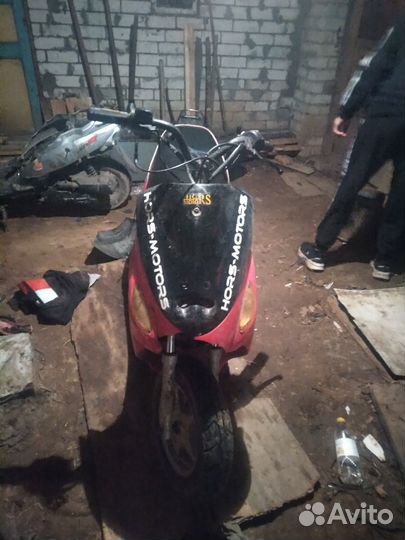 Продам скутер 80cc