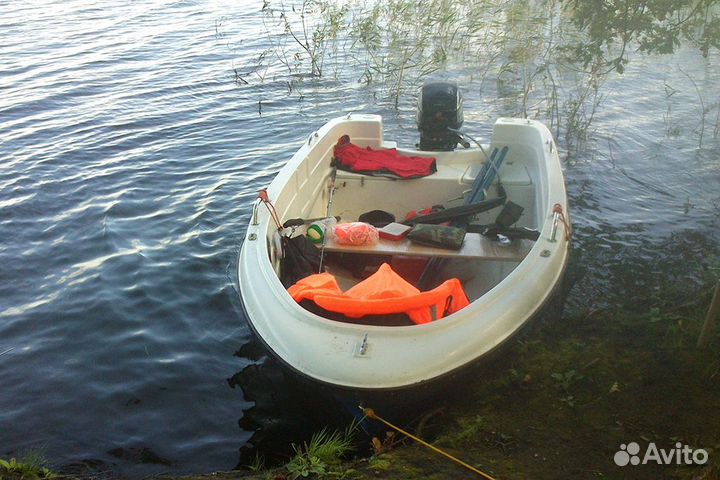 Стеклопластиковый катер Виза Легант - 350