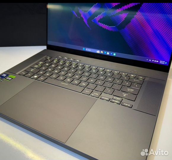 Asus ROG Zephyrus G16 2024 Ultra 9 /16GB/4070