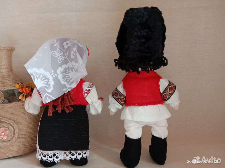 Сувенирные куклы в молдавских костюмах