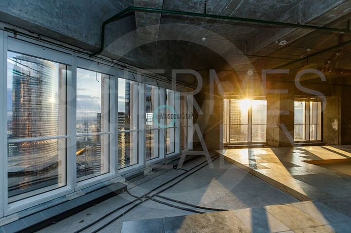 Аренда офиса 388,2 м2, метро Деловой центр, Междун