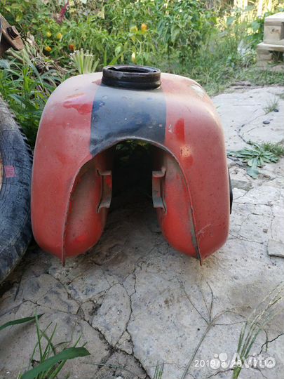 Бензобак иж Планета 5