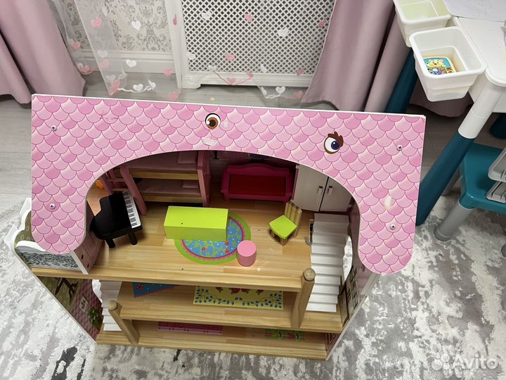 Домик кукольный